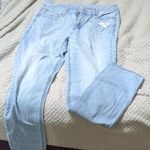 American Eagle Outfitters Light Blue Skinny Jeans